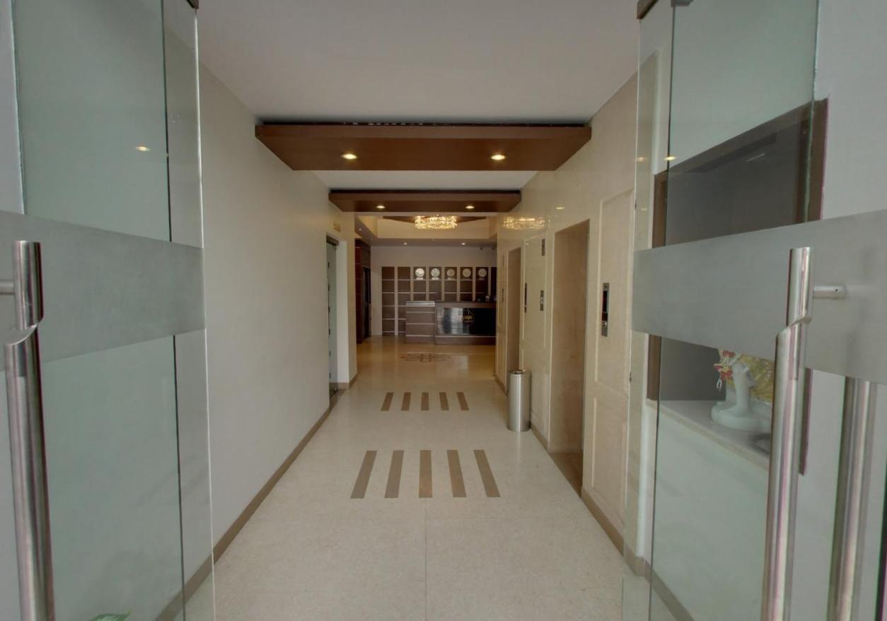 Hotel Bluestone Ghaziabad Exterior foto